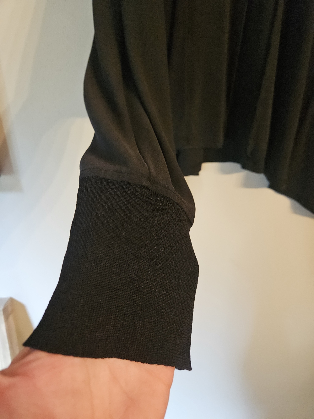 100% Silk Eileen Fisher Black Draped Open Cardigan - Picture 5 of 6